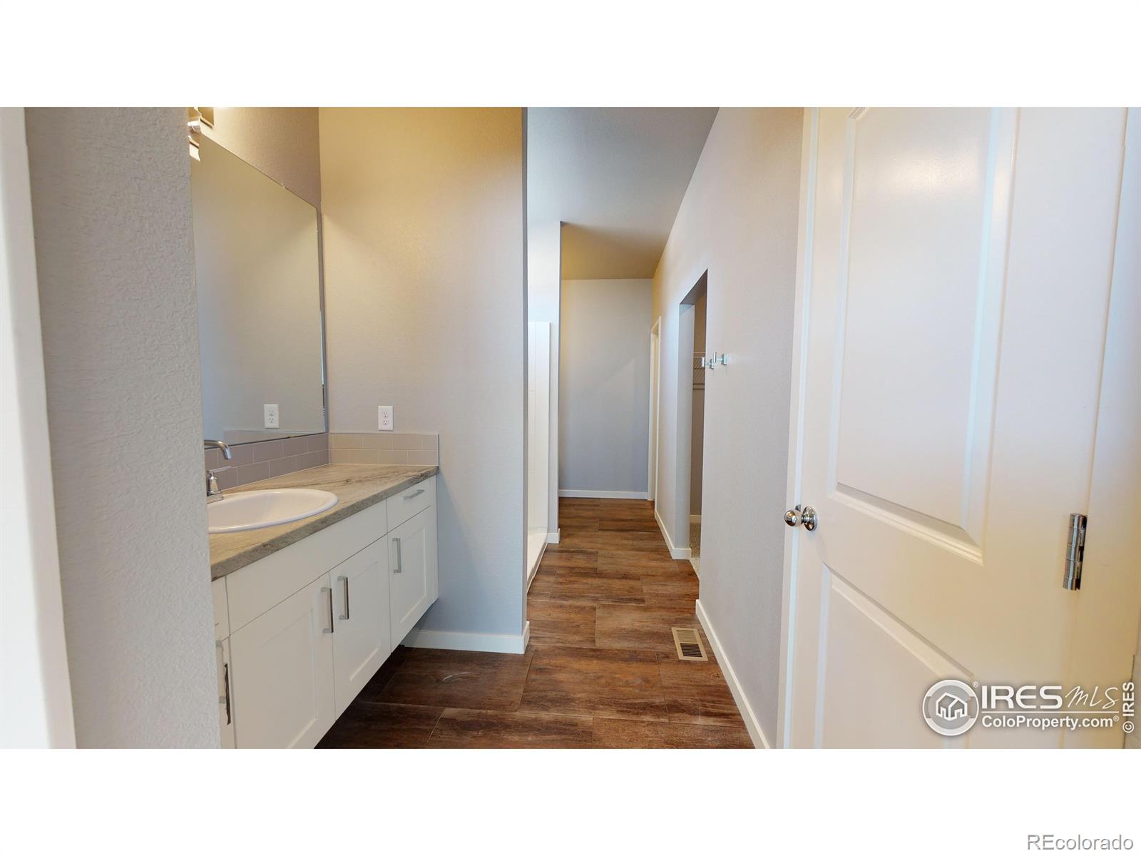 MLS Image #22 for 210  dawn drive,hudson, Colorado