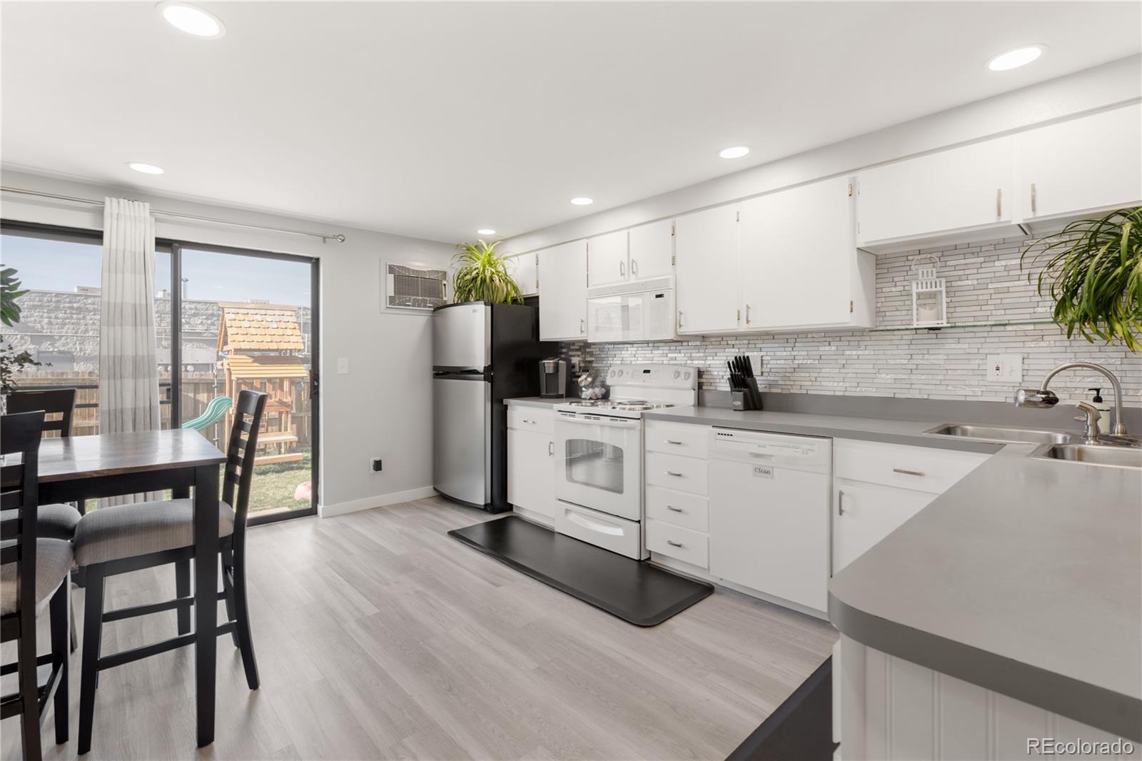 MLS Image #12 for 9850 w stanford avenue,littleton, Colorado