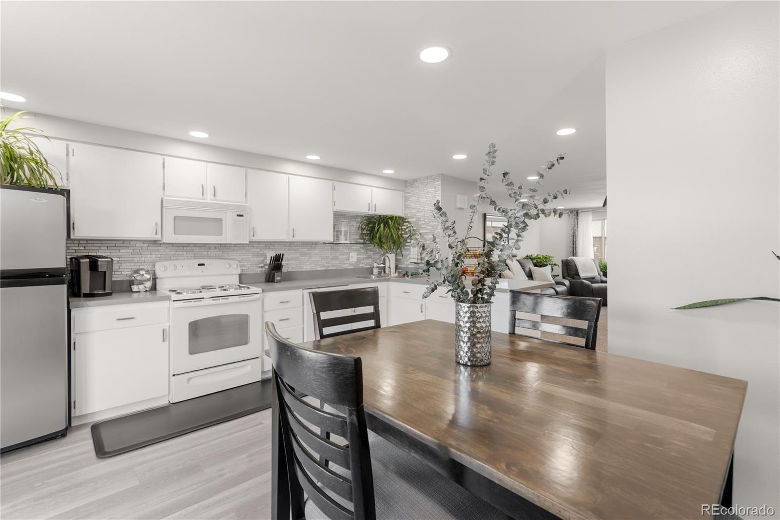 MLS Image #18 for 9850 w stanford avenue,littleton, Colorado