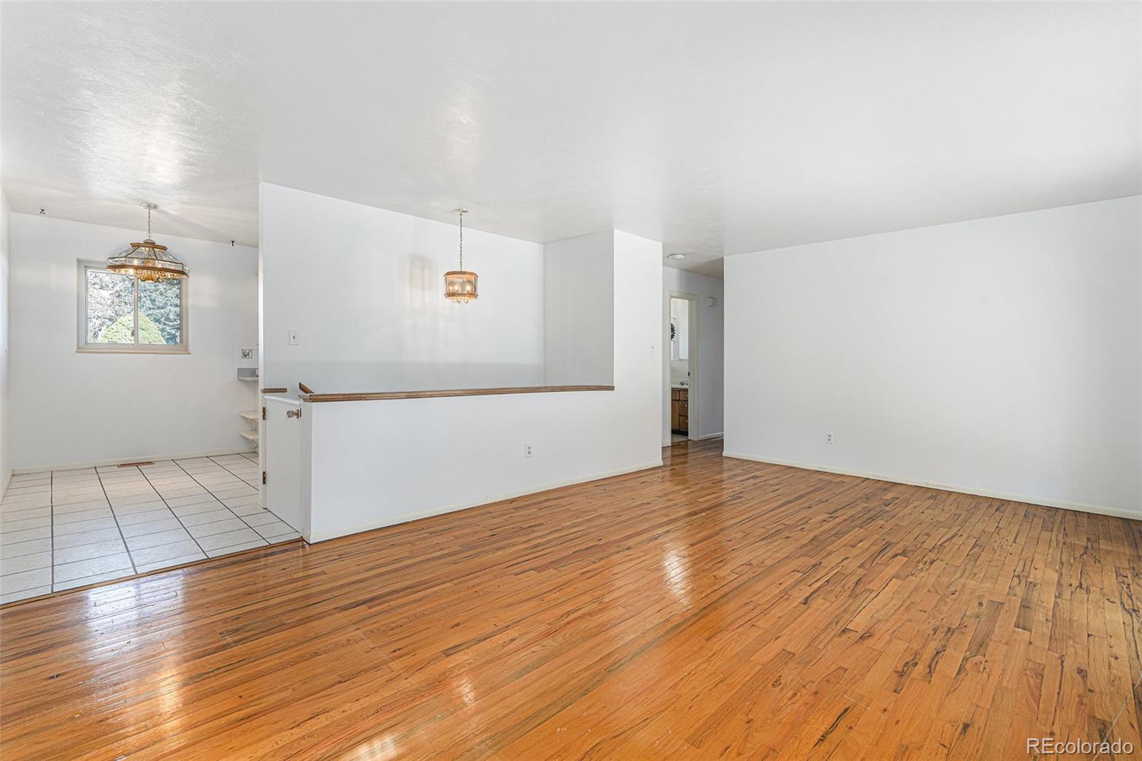 MLS Image #5 for 2096 e mineral avenue,centennial, Colorado