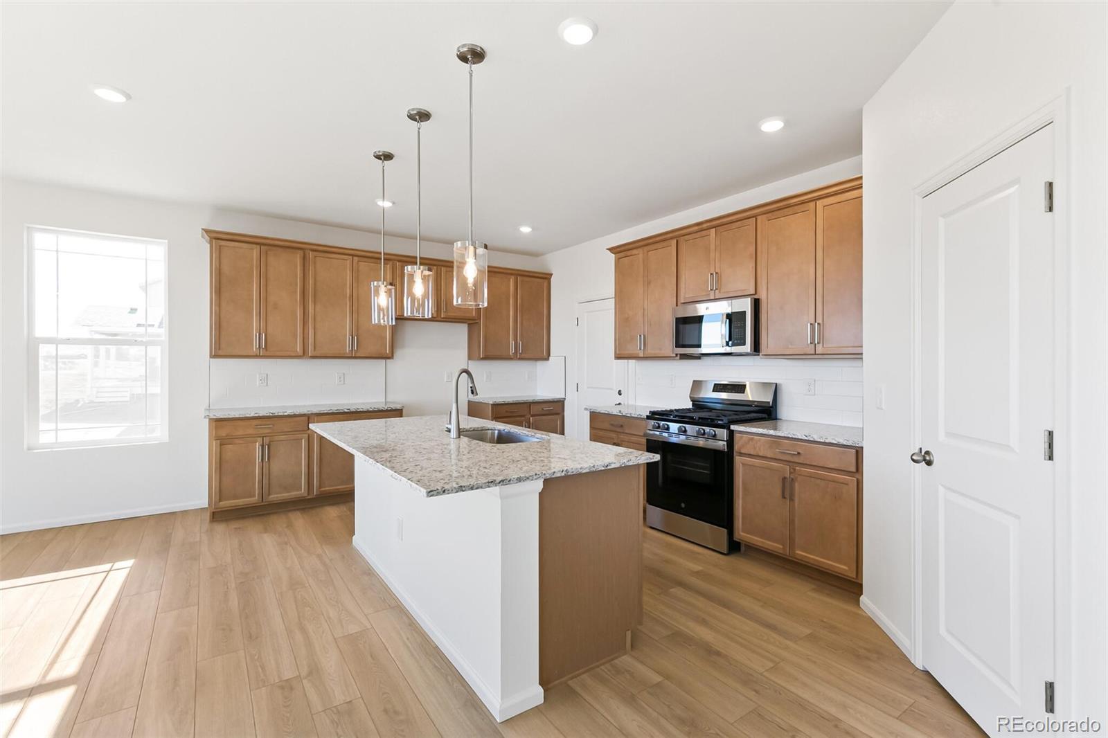 MLS Image #10 for 1642 s gold bug way,aurora, Colorado