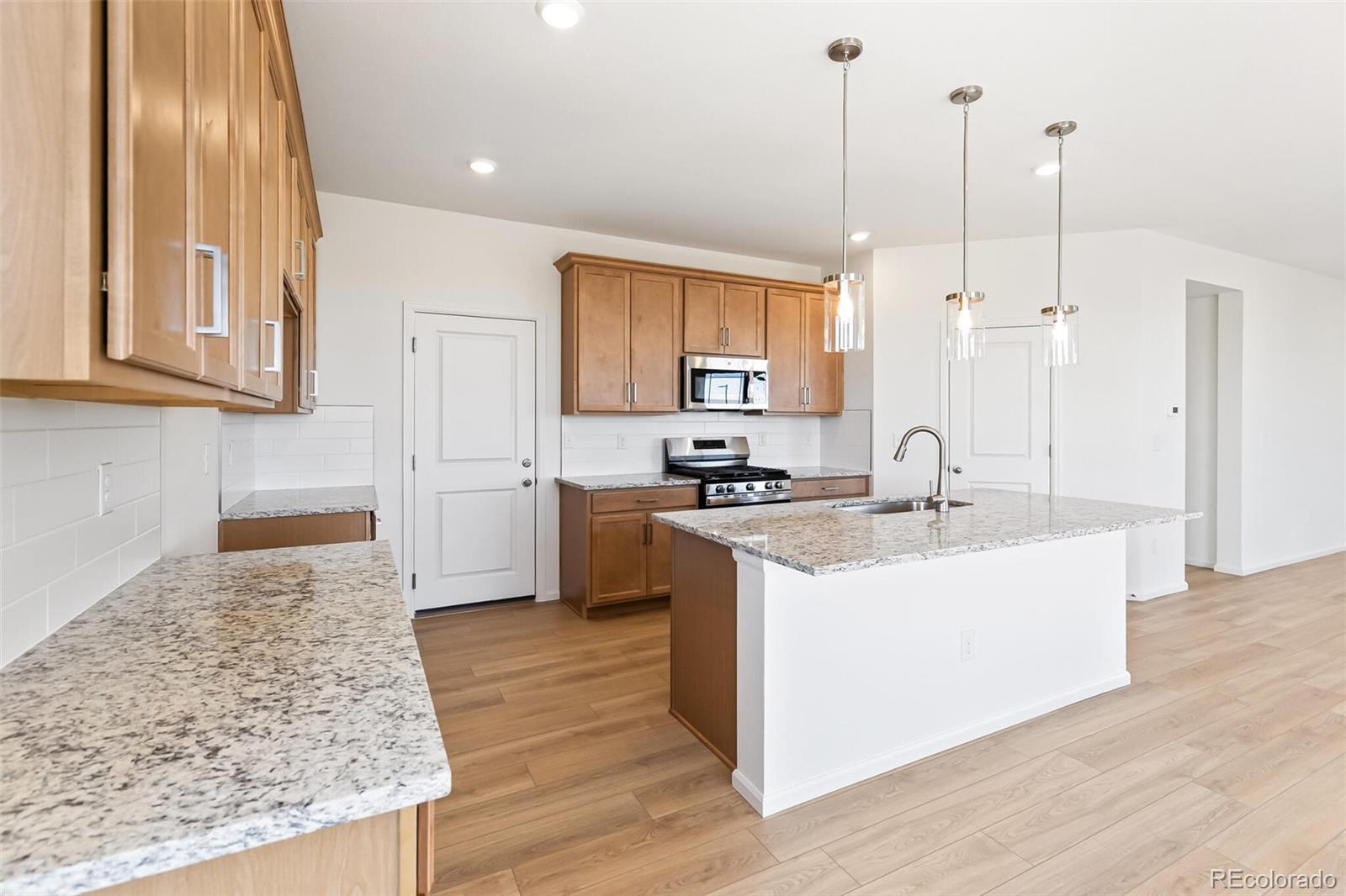 MLS Image #11 for 1642 s gold bug way,aurora, Colorado