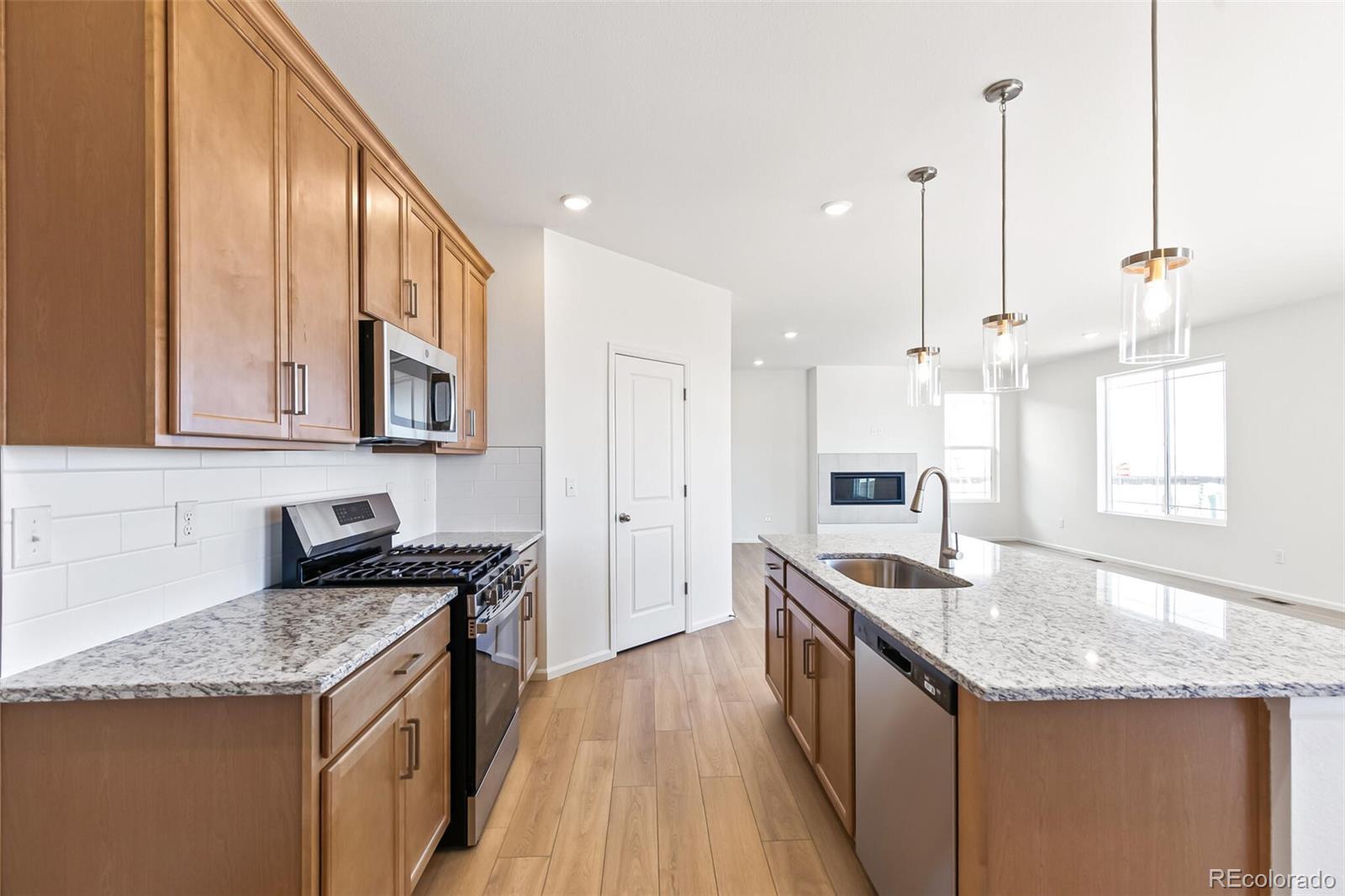 MLS Image #12 for 1642 s gold bug way,aurora, Colorado