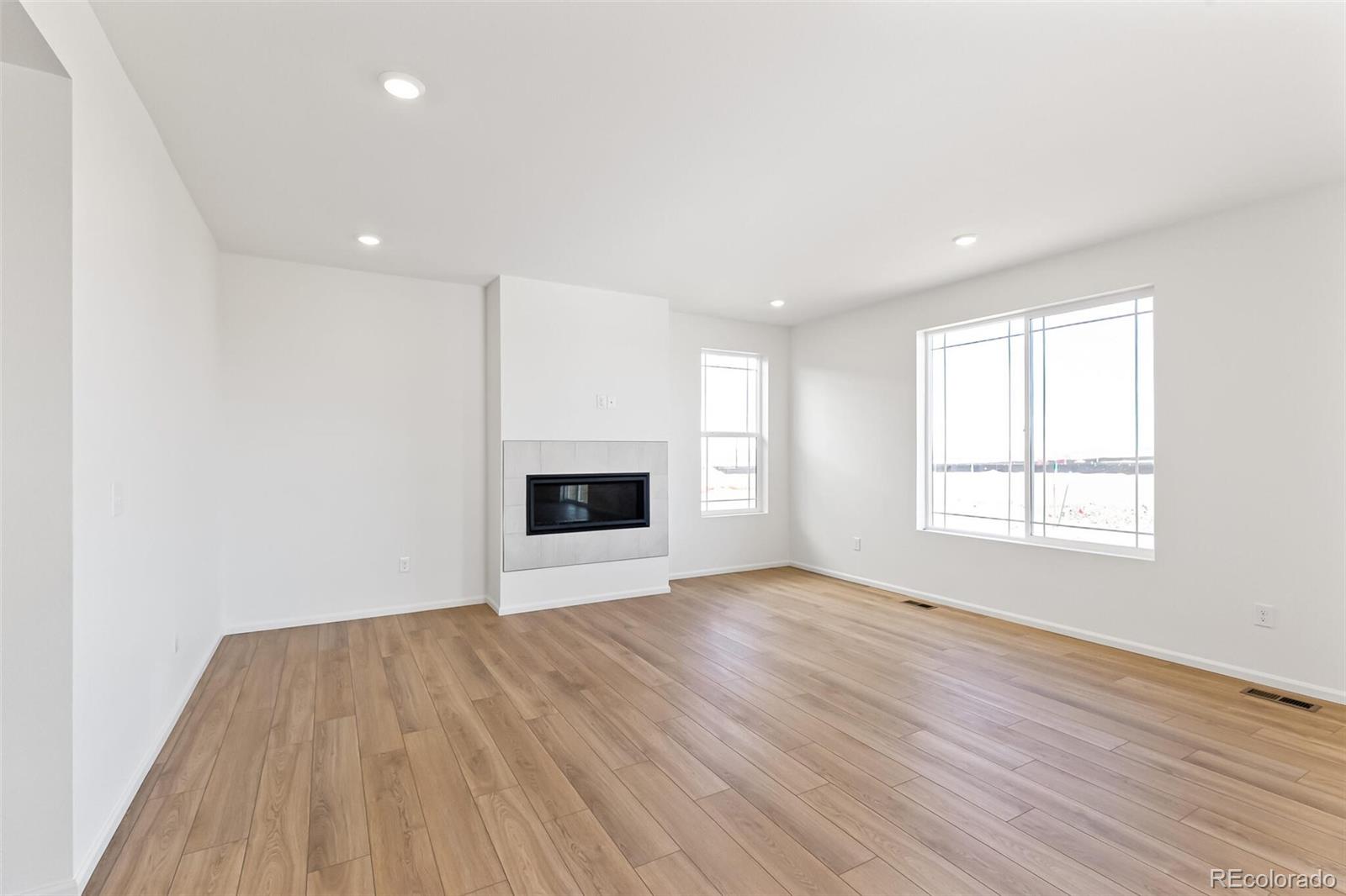 MLS Image #8 for 1642 s gold bug way,aurora, Colorado