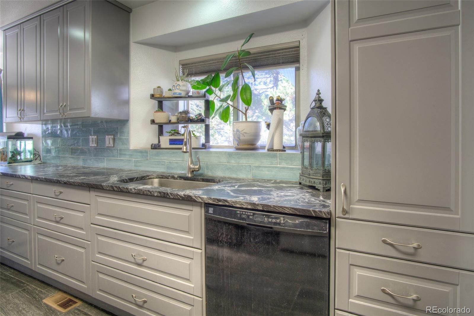 MLS Image #10 for 1647 s newland street,lakewood, Colorado