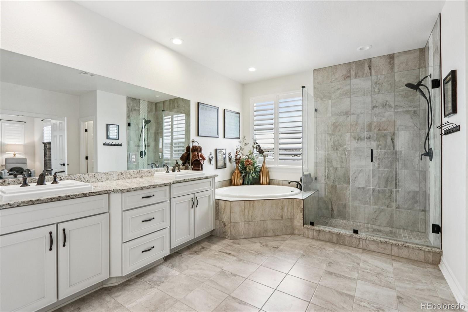 MLS Image #18 for 27553 e euclid drive,aurora, Colorado