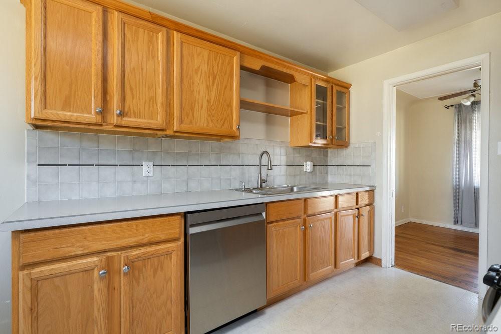 MLS Image #10 for 1540 s bellaire street,denver, Colorado