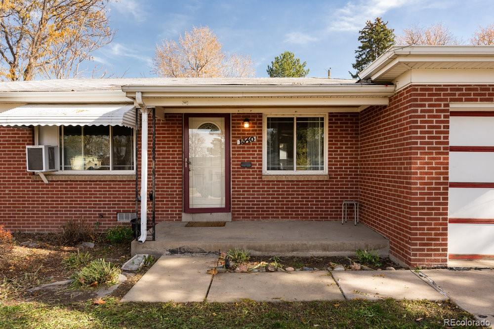 MLS Image #3 for 1540 s bellaire street,denver, Colorado
