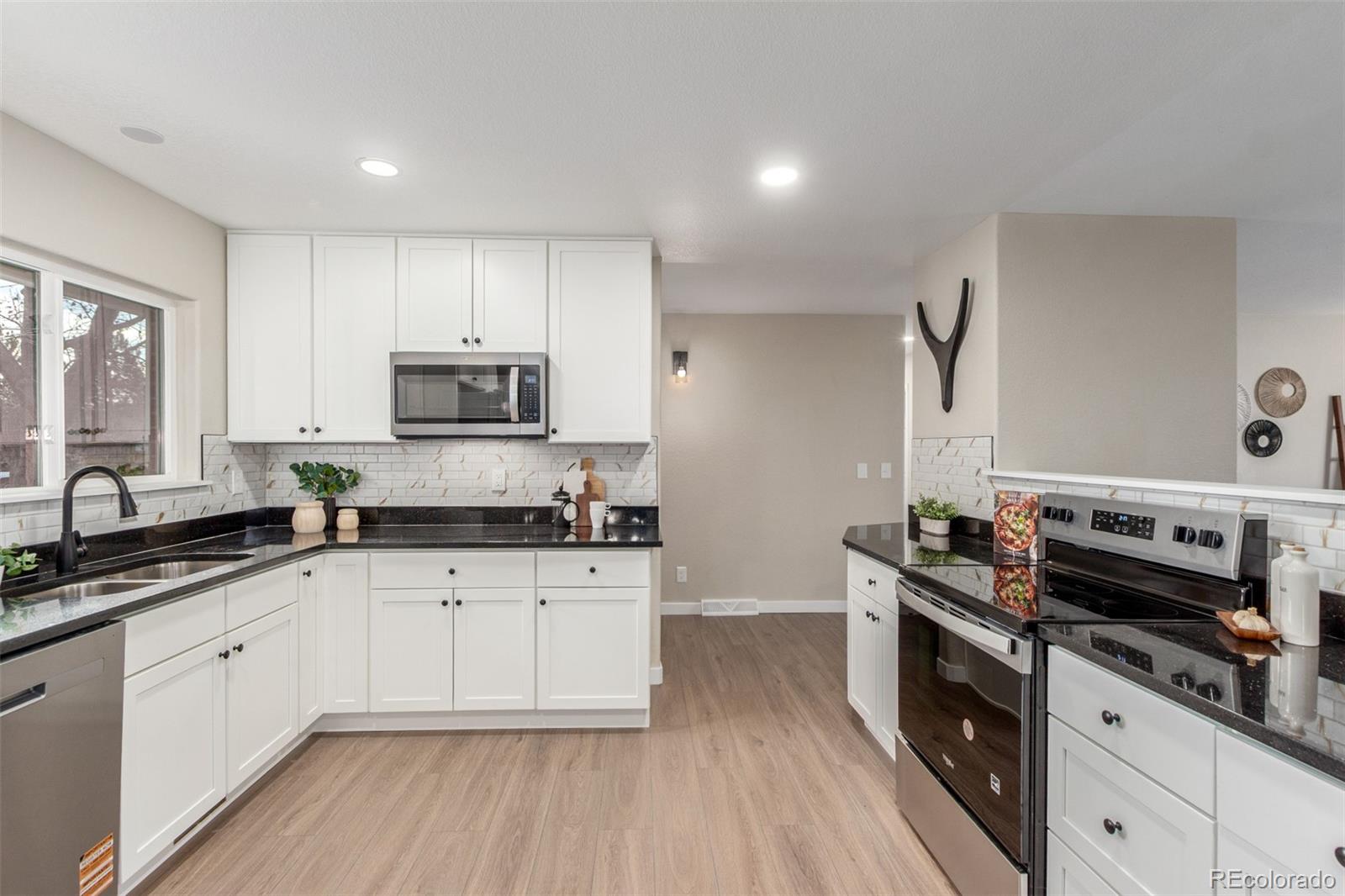 MLS Image #12 for 6851 e iliff place,denver, Colorado