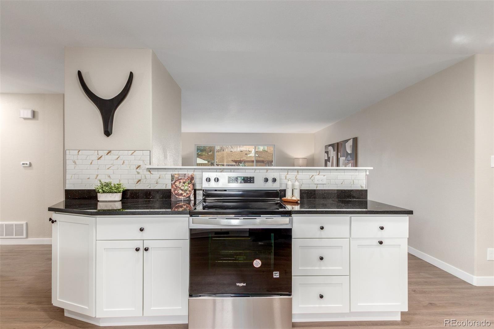 MLS Image #13 for 6851 e iliff place,denver, Colorado