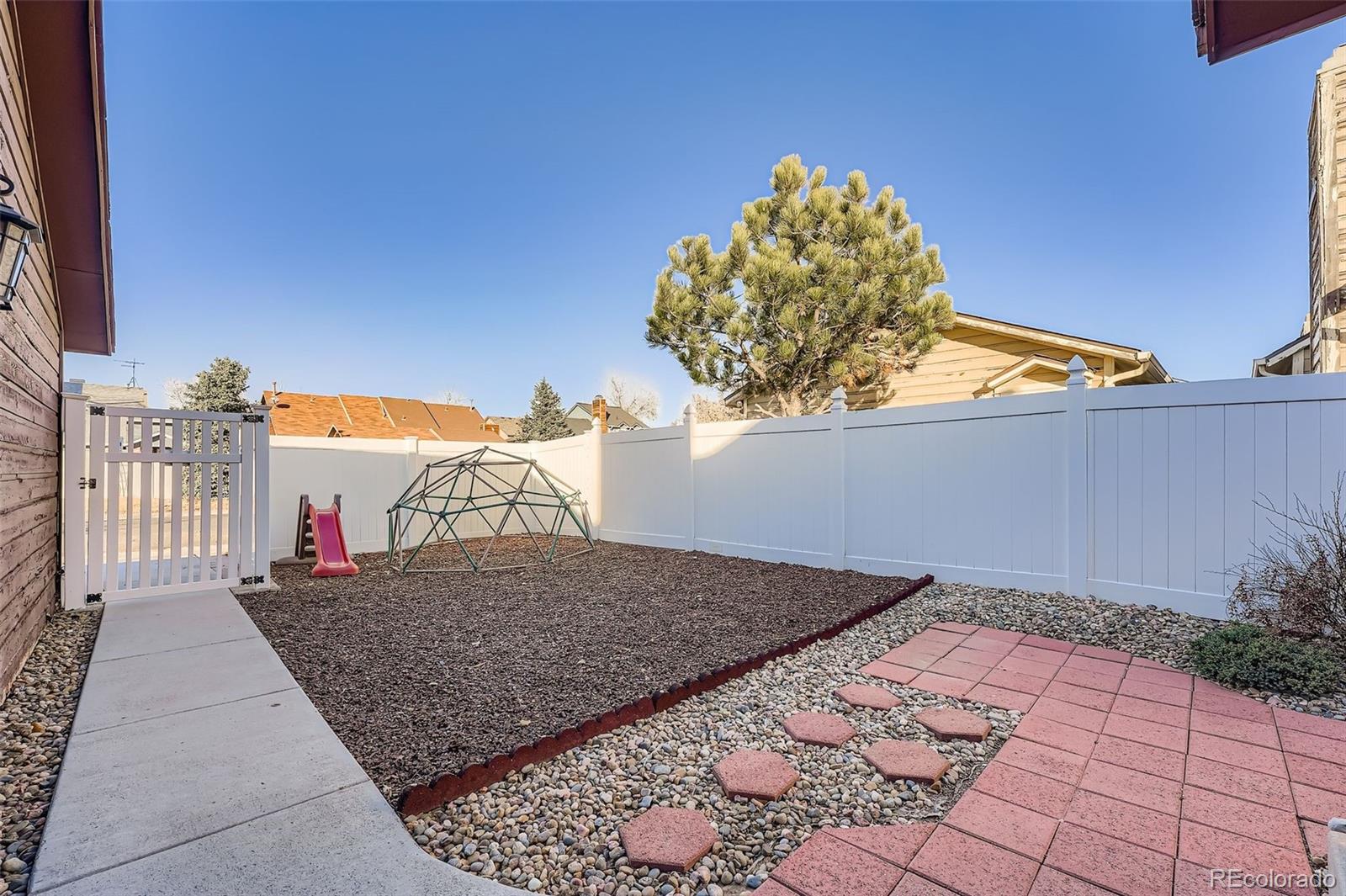 MLS Image #3 for 19054 e 16th avenue,aurora, Colorado
