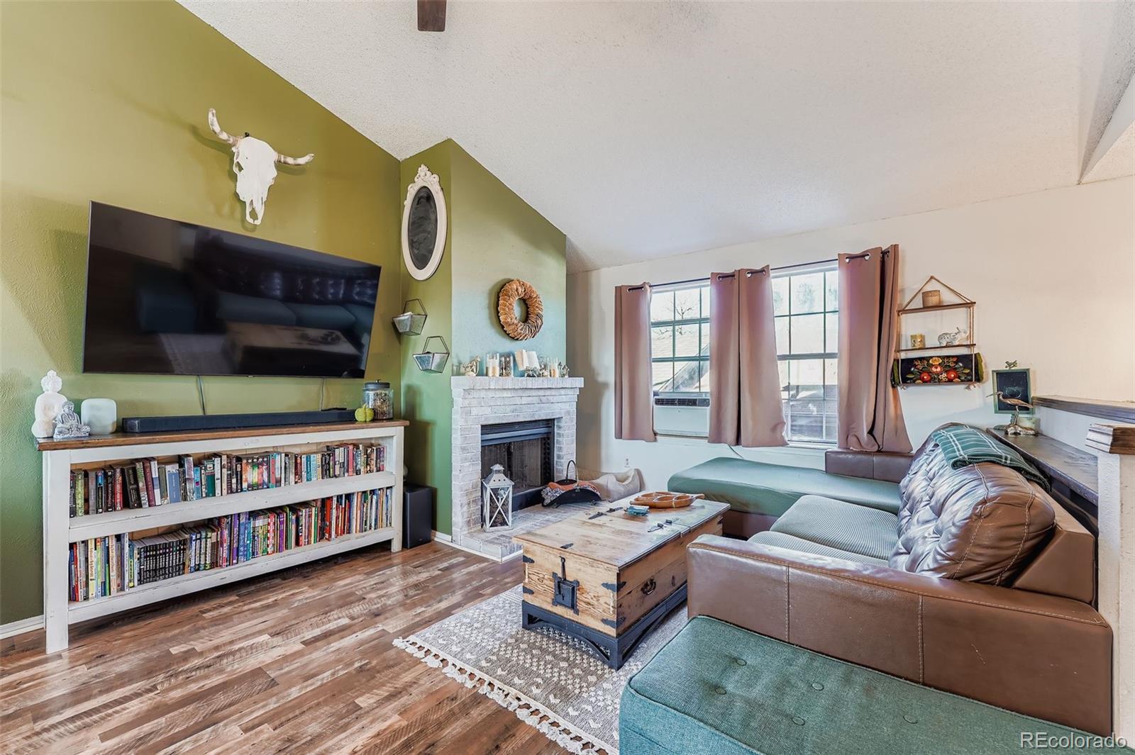 MLS Image #4 for 19054 e 16th avenue,aurora, Colorado