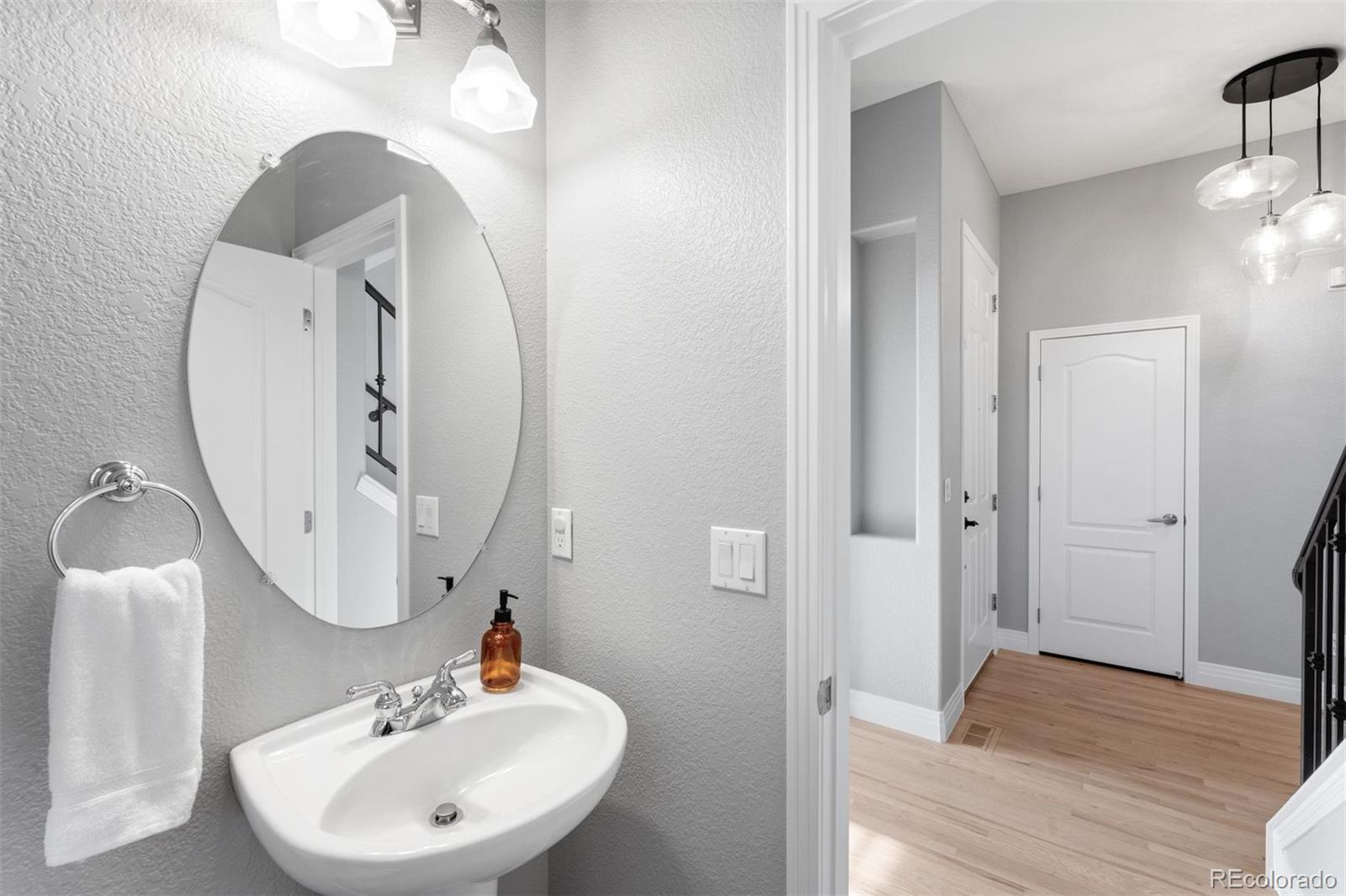 MLS Image #12 for 7303 e 8th place,denver, Colorado