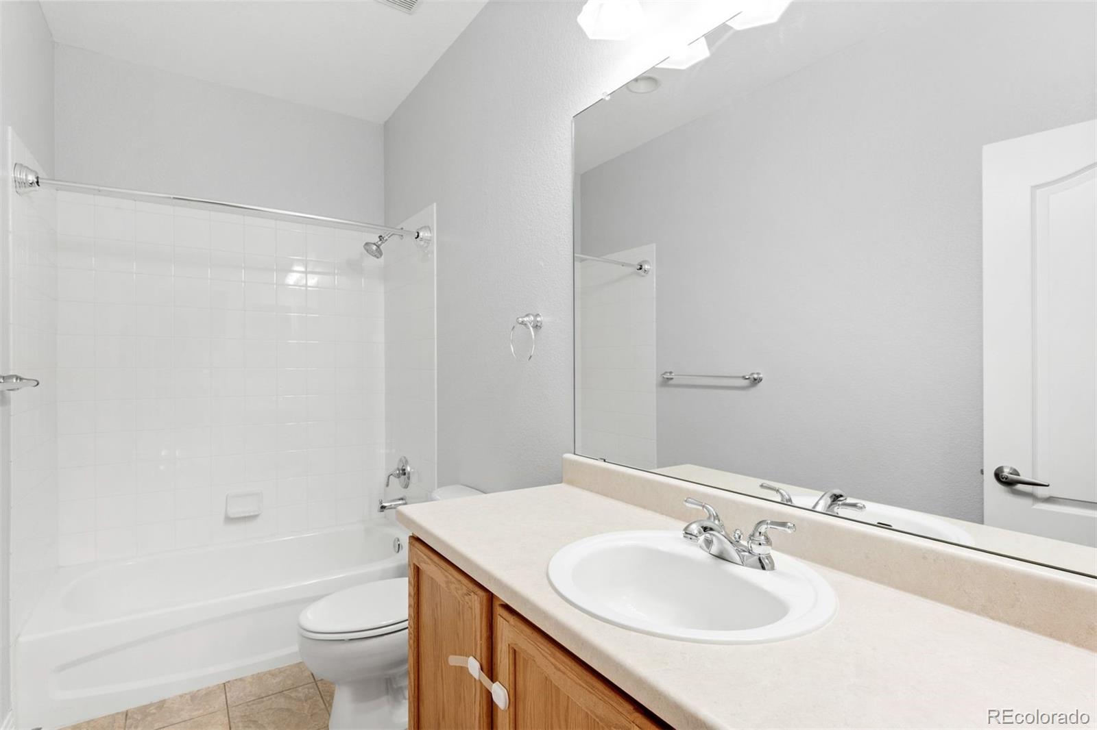 MLS Image #20 for 7303 e 8th place,denver, Colorado