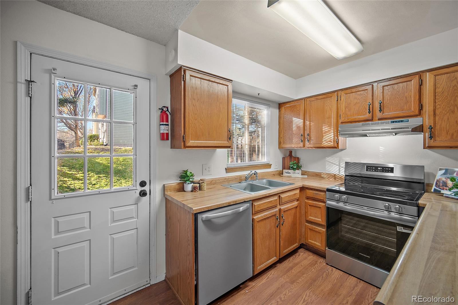MLS Image #6 for 3534  queen anne way ,colorado springs, Colorado