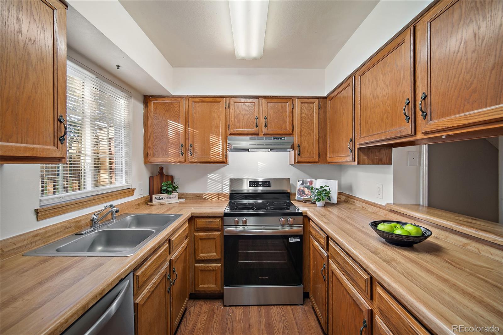 MLS Image #7 for 3534  queen anne way ,colorado springs, Colorado