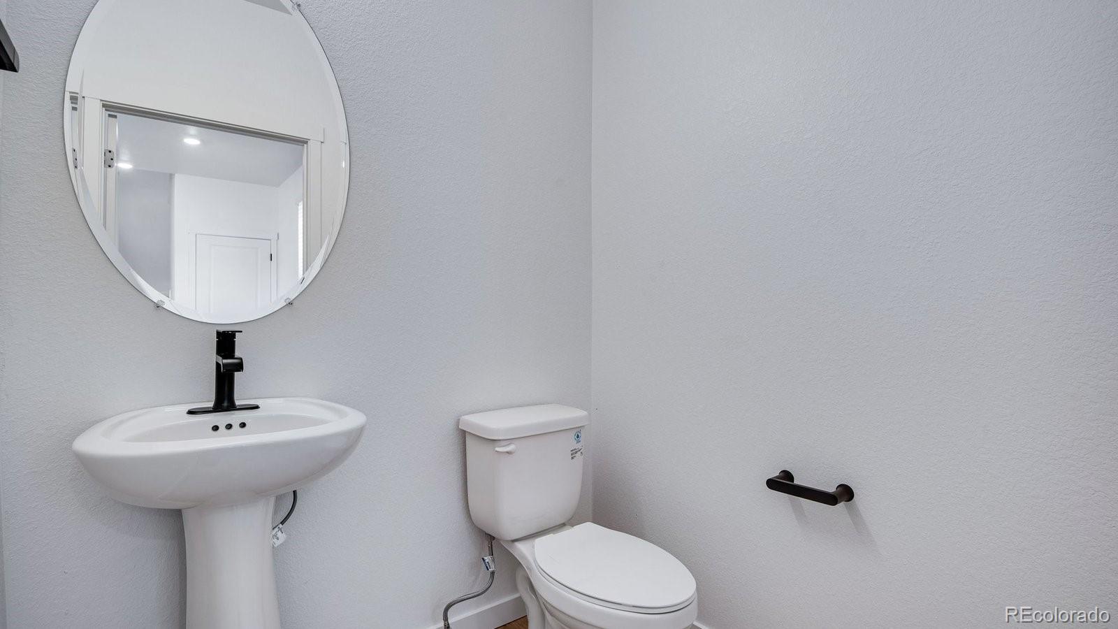 MLS Image #16 for 22444 e 6th place,aurora, Colorado