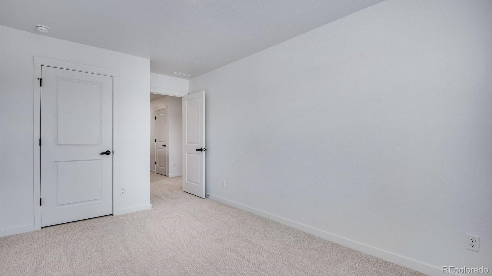 MLS Image #18 for 22444 e 6th place,aurora, Colorado