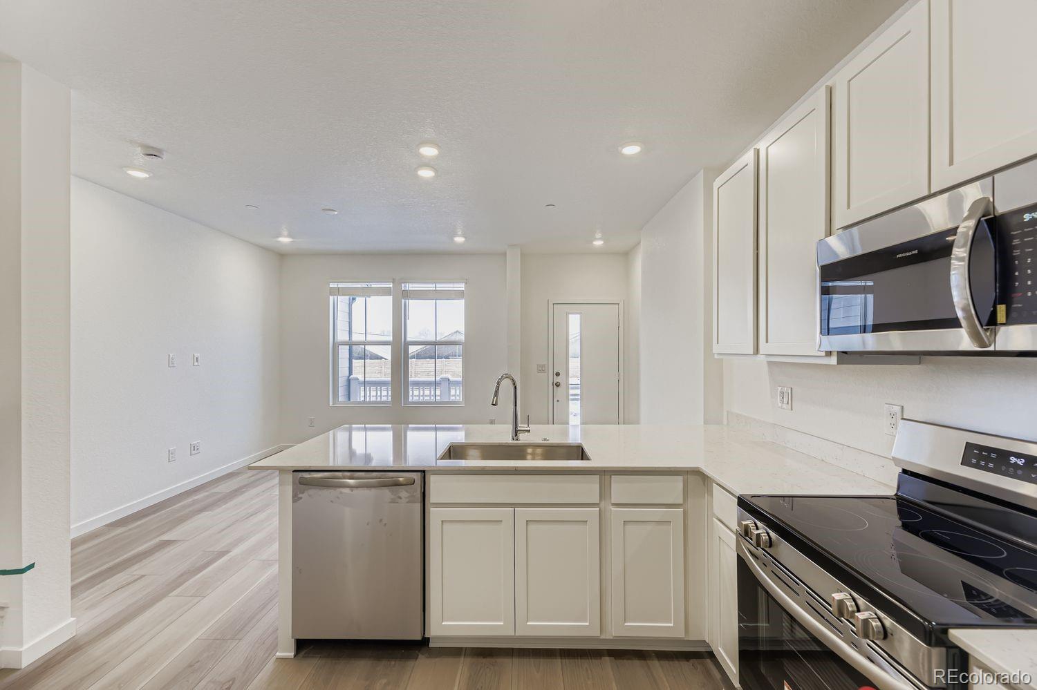 MLS Image #3 for 7664 s cherokee trail ,centennial, Colorado