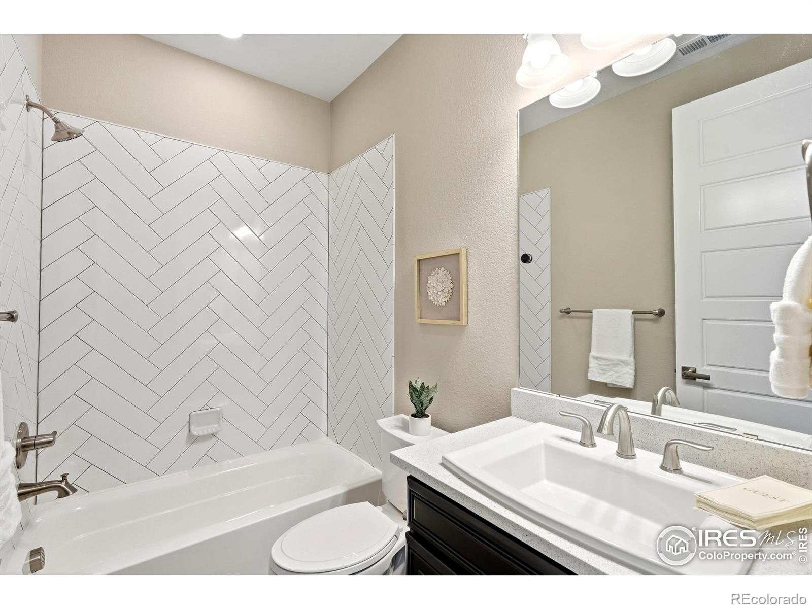MLS Image #32 for 797  flora view drive,erie, Colorado
