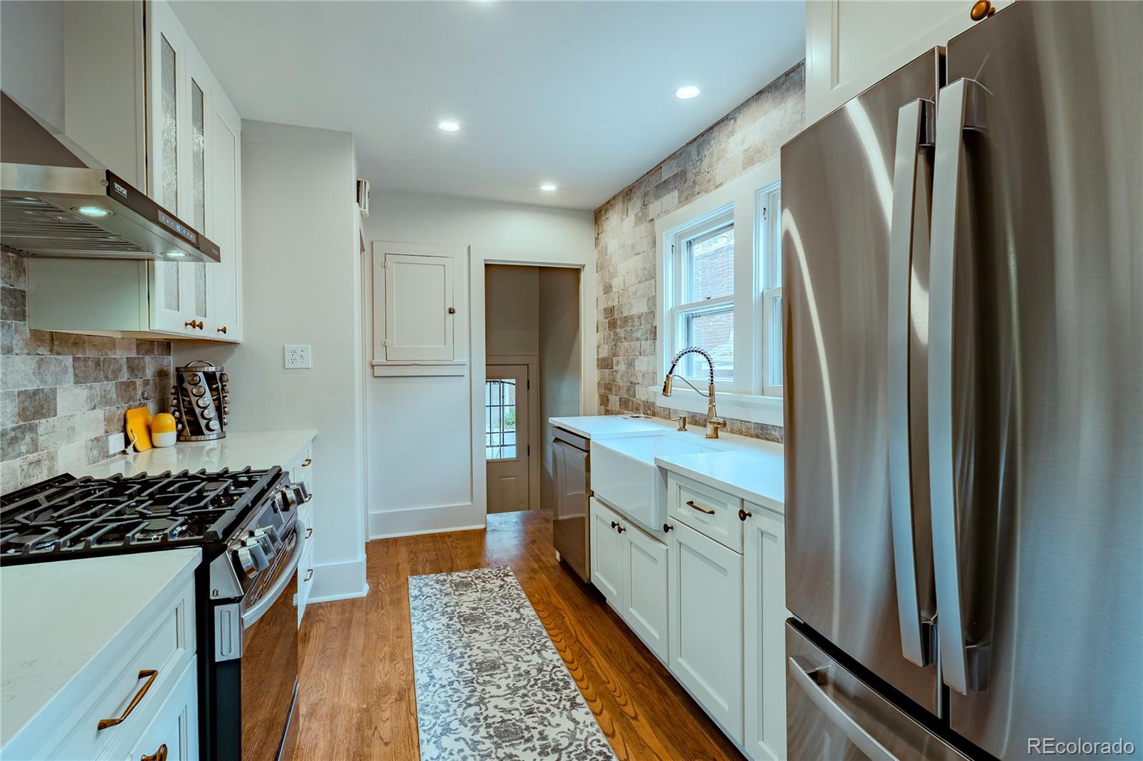 MLS Image #10 for 2140 s washington street,denver, Colorado