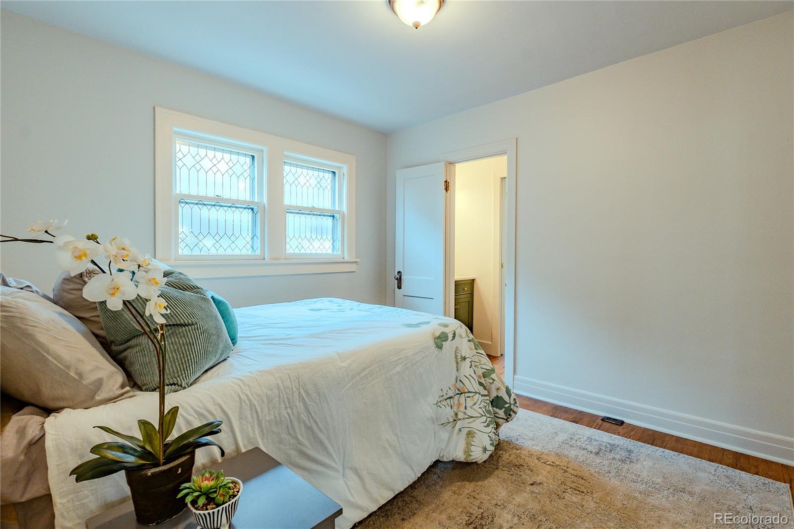 MLS Image #13 for 2140 s washington street,denver, Colorado