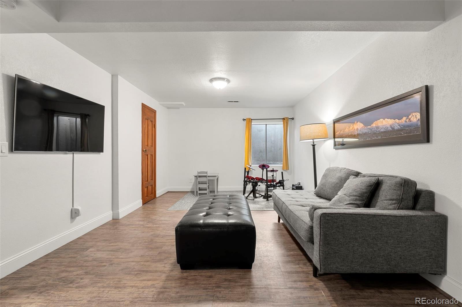 MLS Image #18 for 2347  ranch drive,denver, Colorado