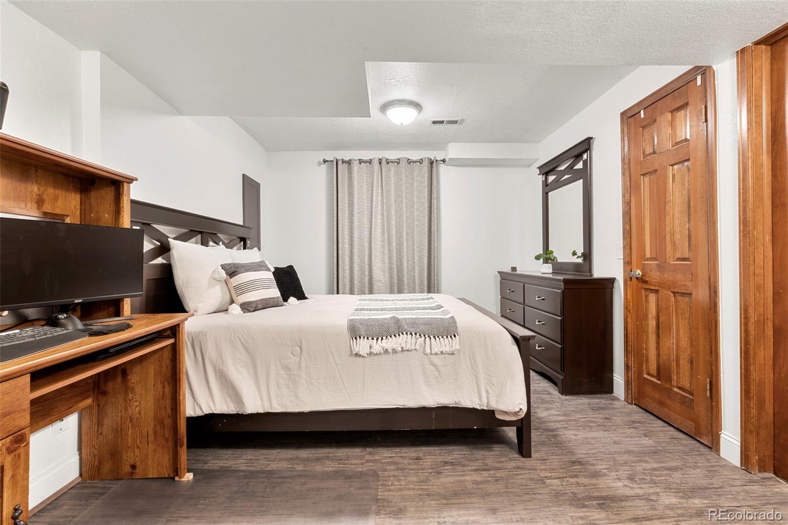 MLS Image #20 for 2347  ranch drive,denver, Colorado