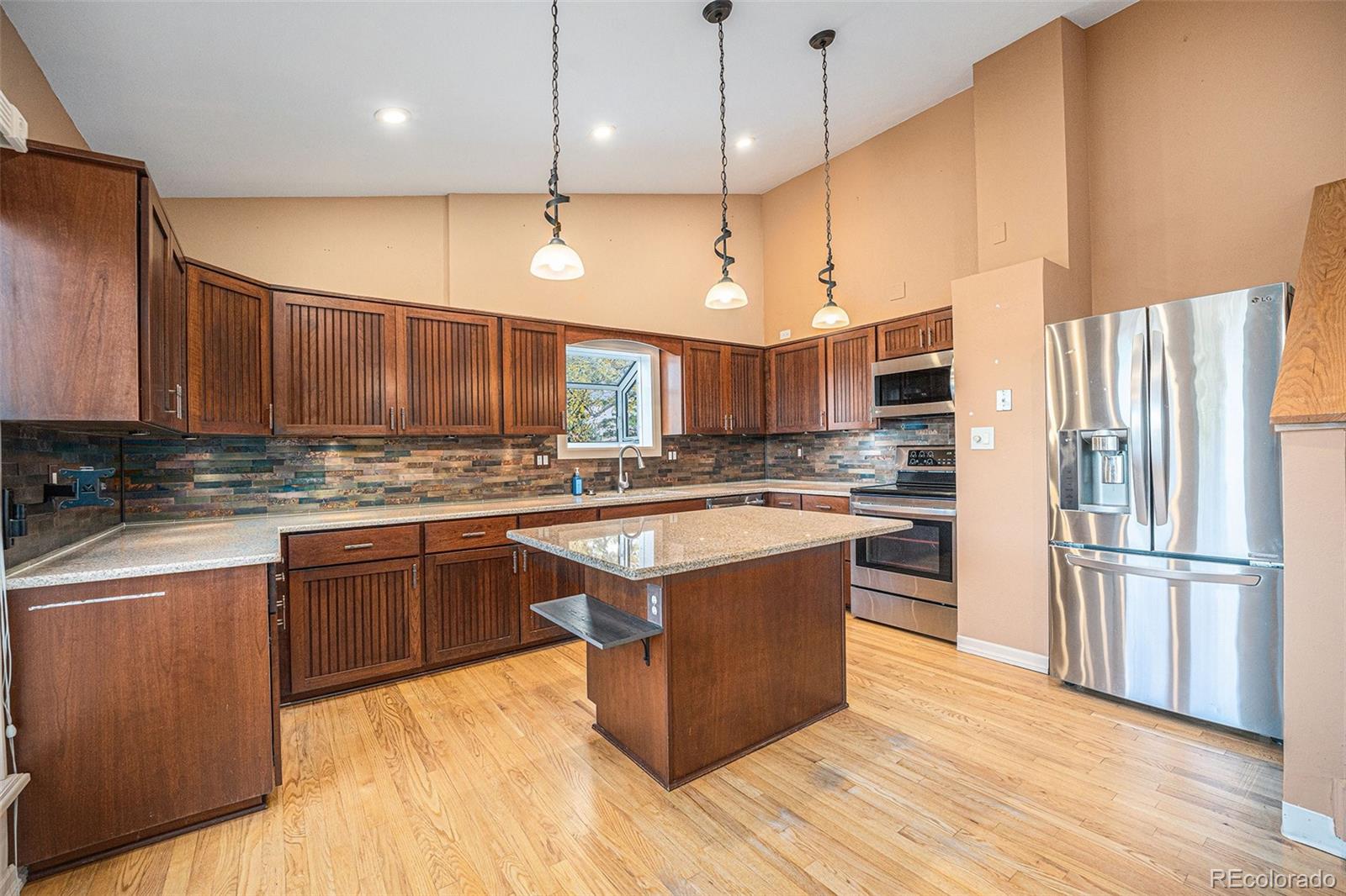 MLS Image #8 for 8358 w 75th way,arvada, Colorado