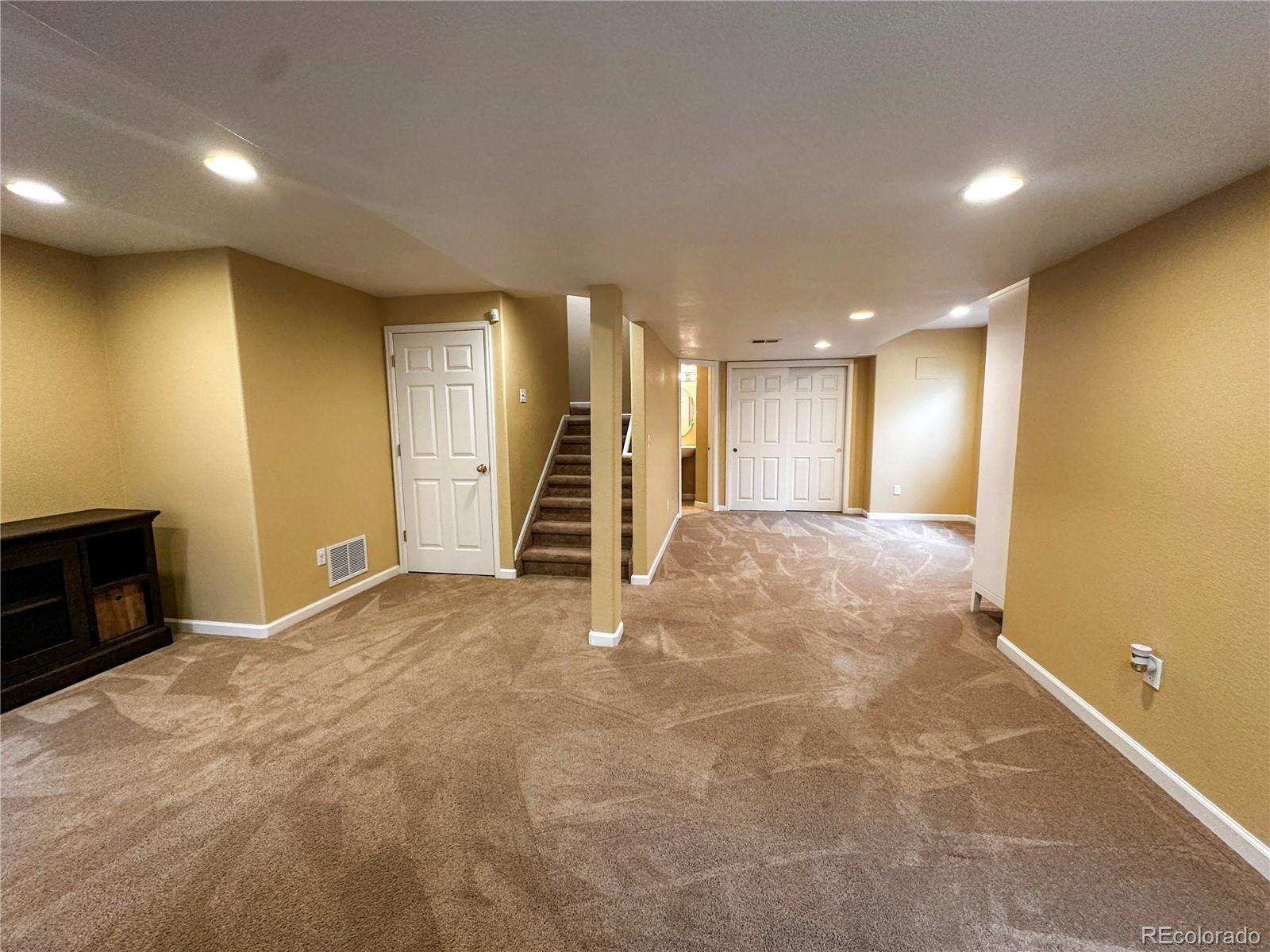 MLS Image #20 for 9933  harris street,denver, Colorado