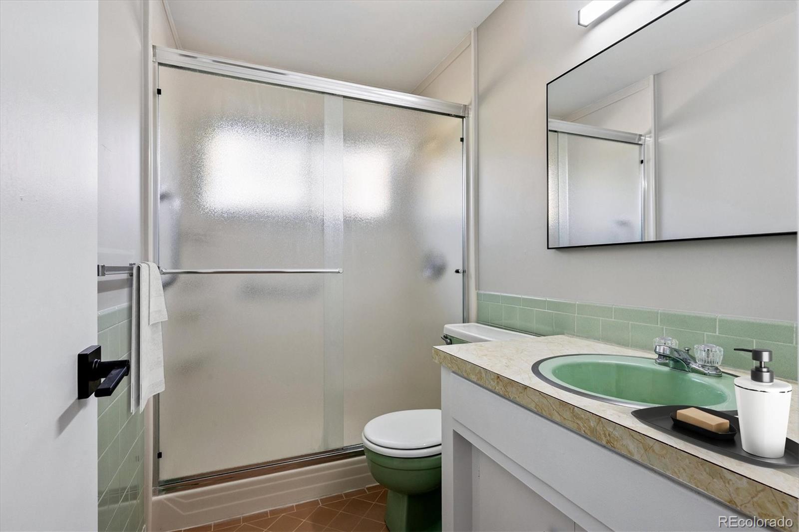 MLS Image #19 for 2436 s leyden street,denver, Colorado