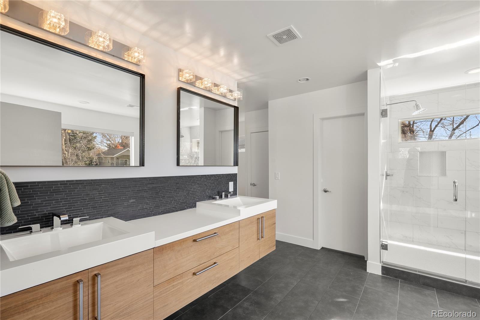 MLS Image #19 for 2023 s fillmore street,denver, Colorado