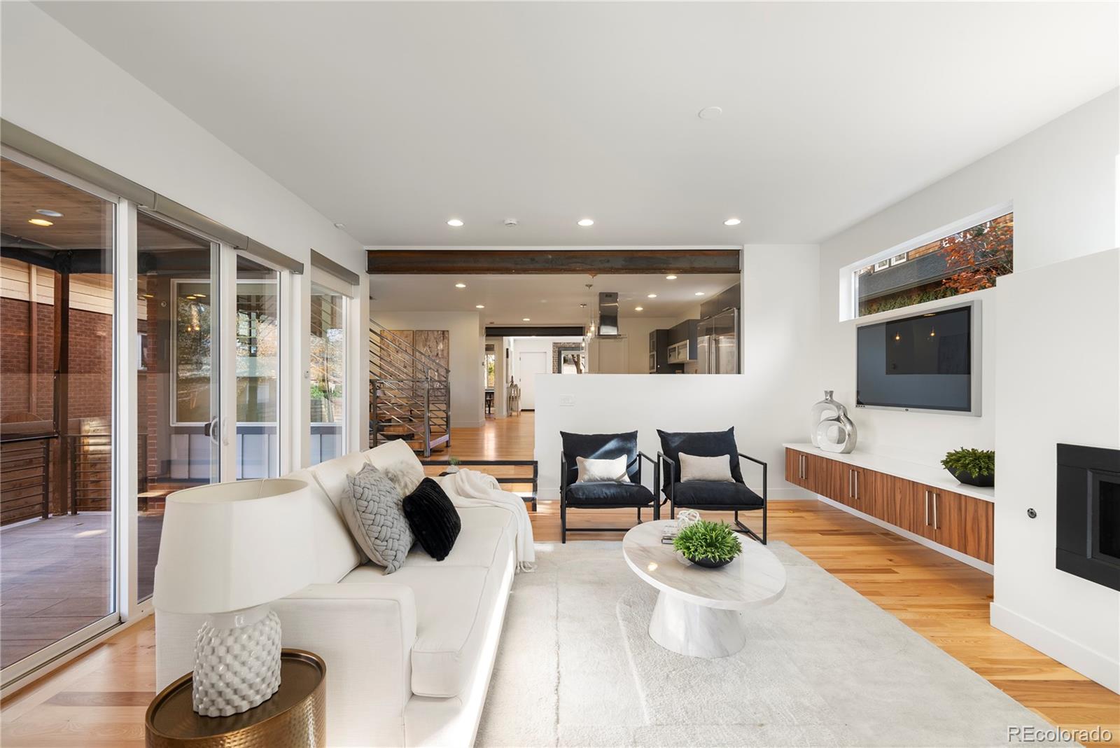 MLS Image #3 for 2023 s fillmore street,denver, Colorado