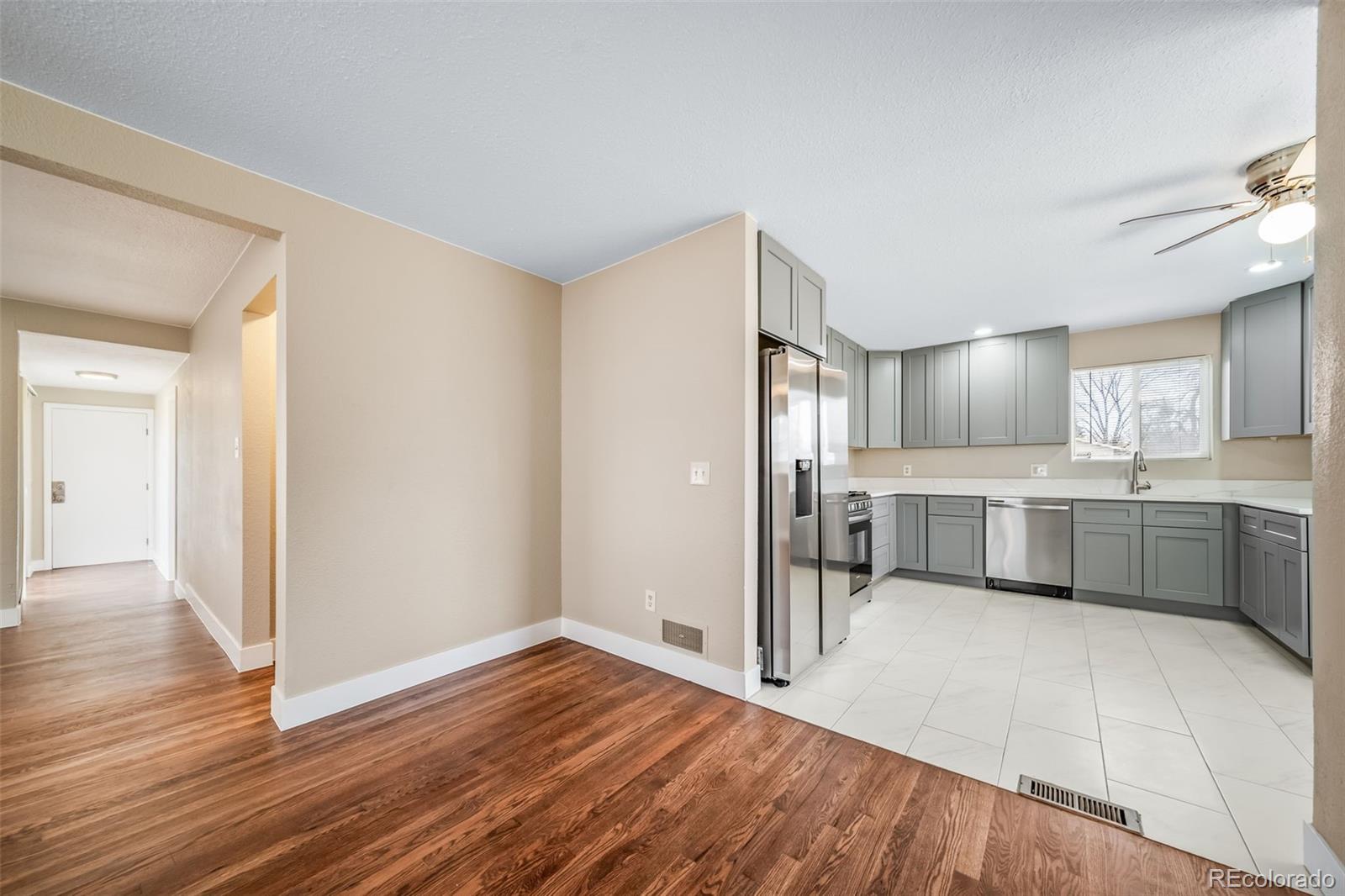 MLS Image #12 for 845  macon street,aurora, Colorado