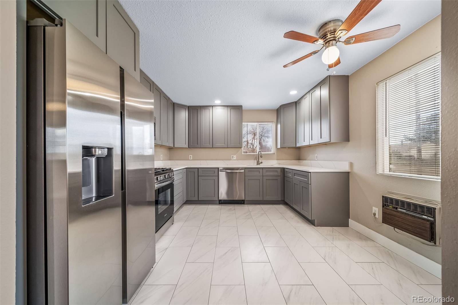 MLS Image #13 for 845  macon street,aurora, Colorado