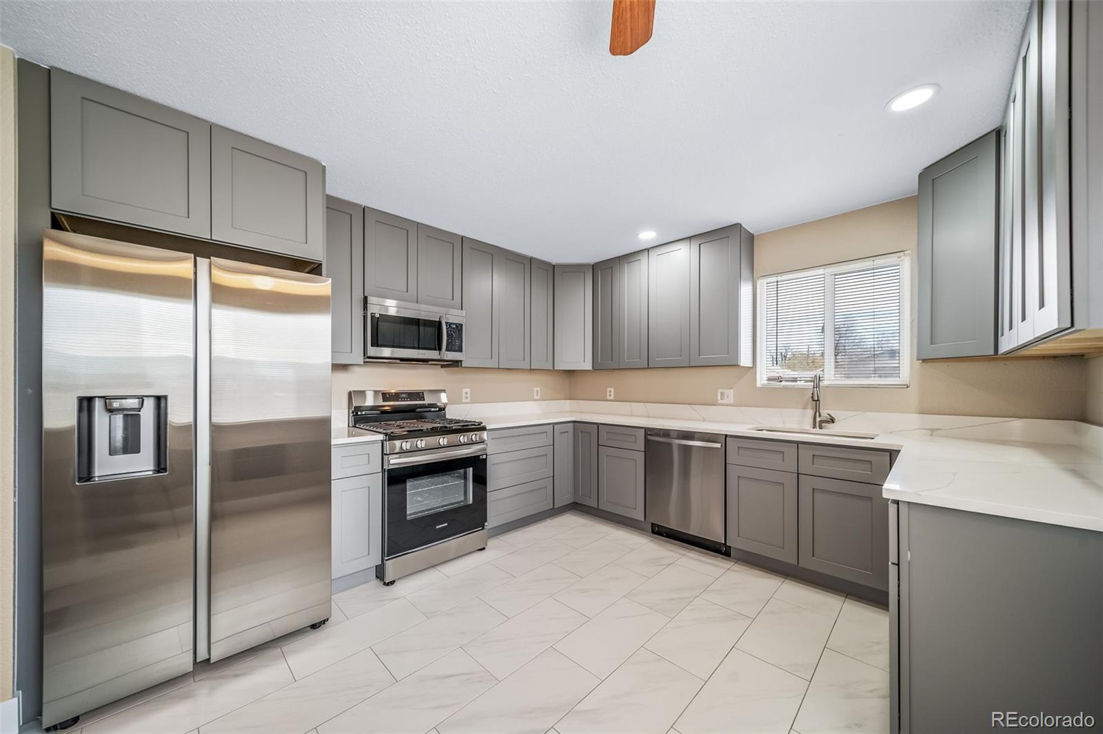 MLS Image #14 for 845  macon street,aurora, Colorado