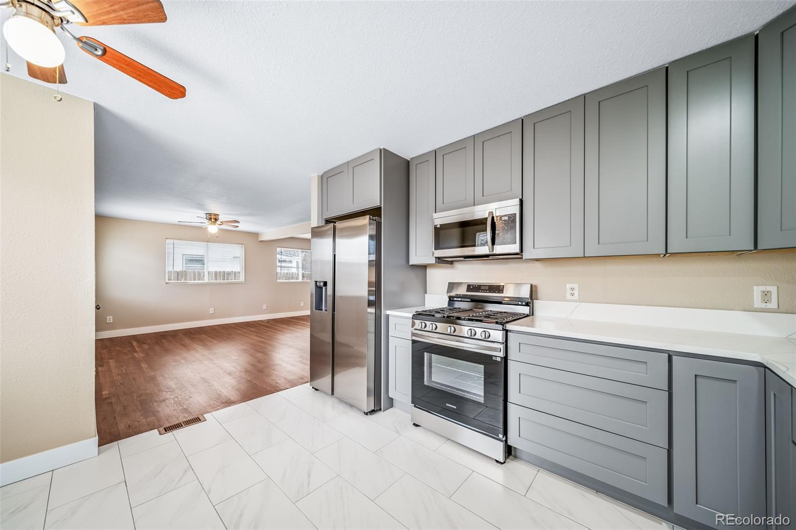 MLS Image #15 for 845  macon street,aurora, Colorado