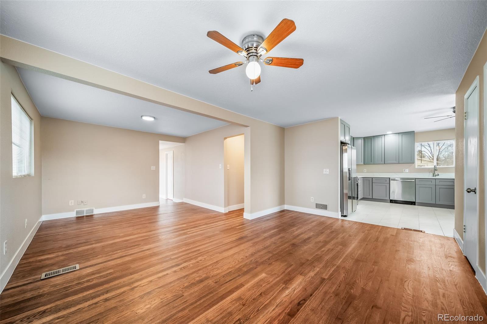 MLS Image #8 for 845  macon street,aurora, Colorado