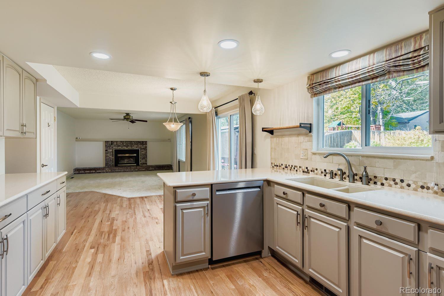 MLS Image #11 for 995 e otero avenue,centennial, Colorado