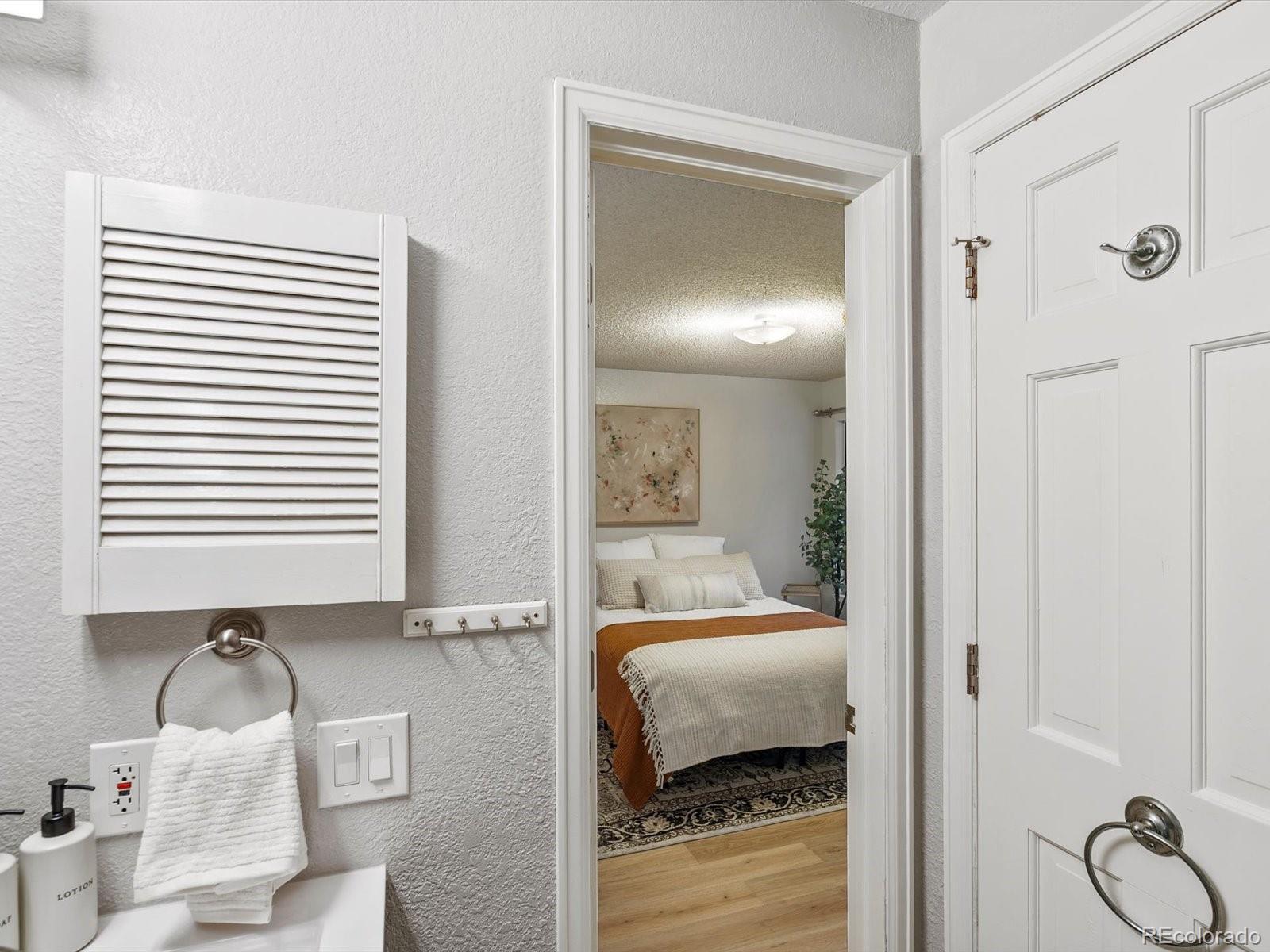 MLS Image #14 for 818 s vance street a,lakewood, Colorado