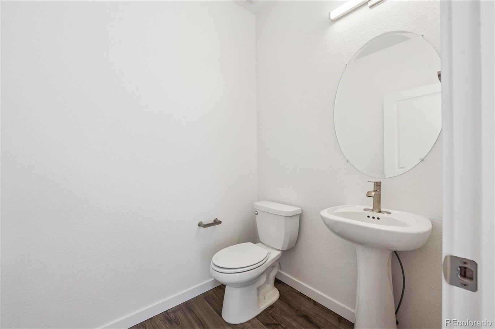 MLS Image #12 for 722 n shawnee street,aurora, Colorado