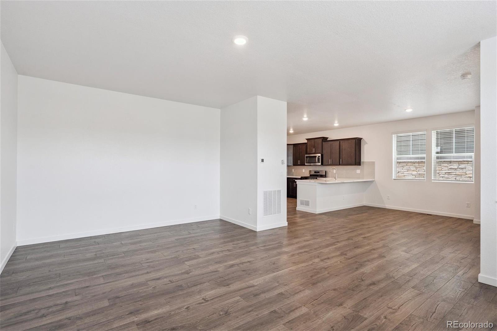 MLS Image #4 for 722 n shawnee street,aurora, Colorado