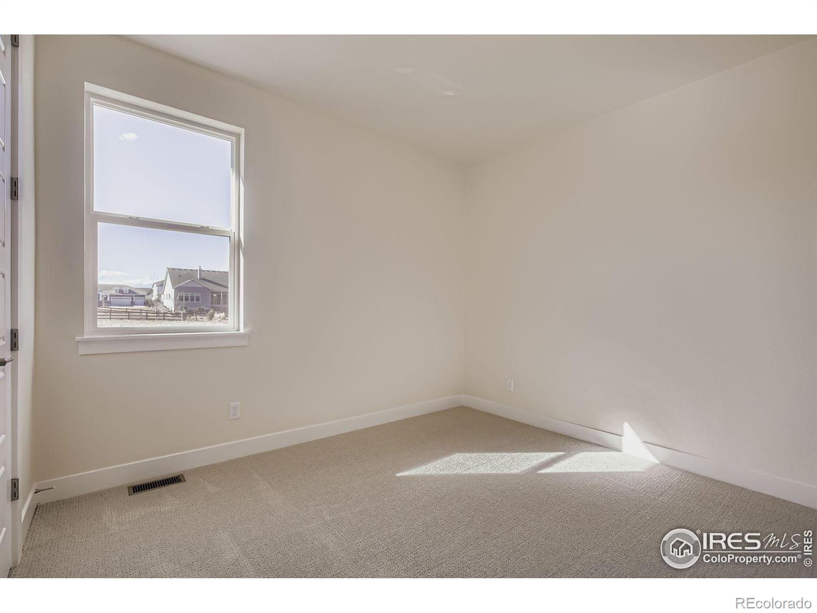 MLS Image #18 for 1648  sundown run drive,windsor, Colorado