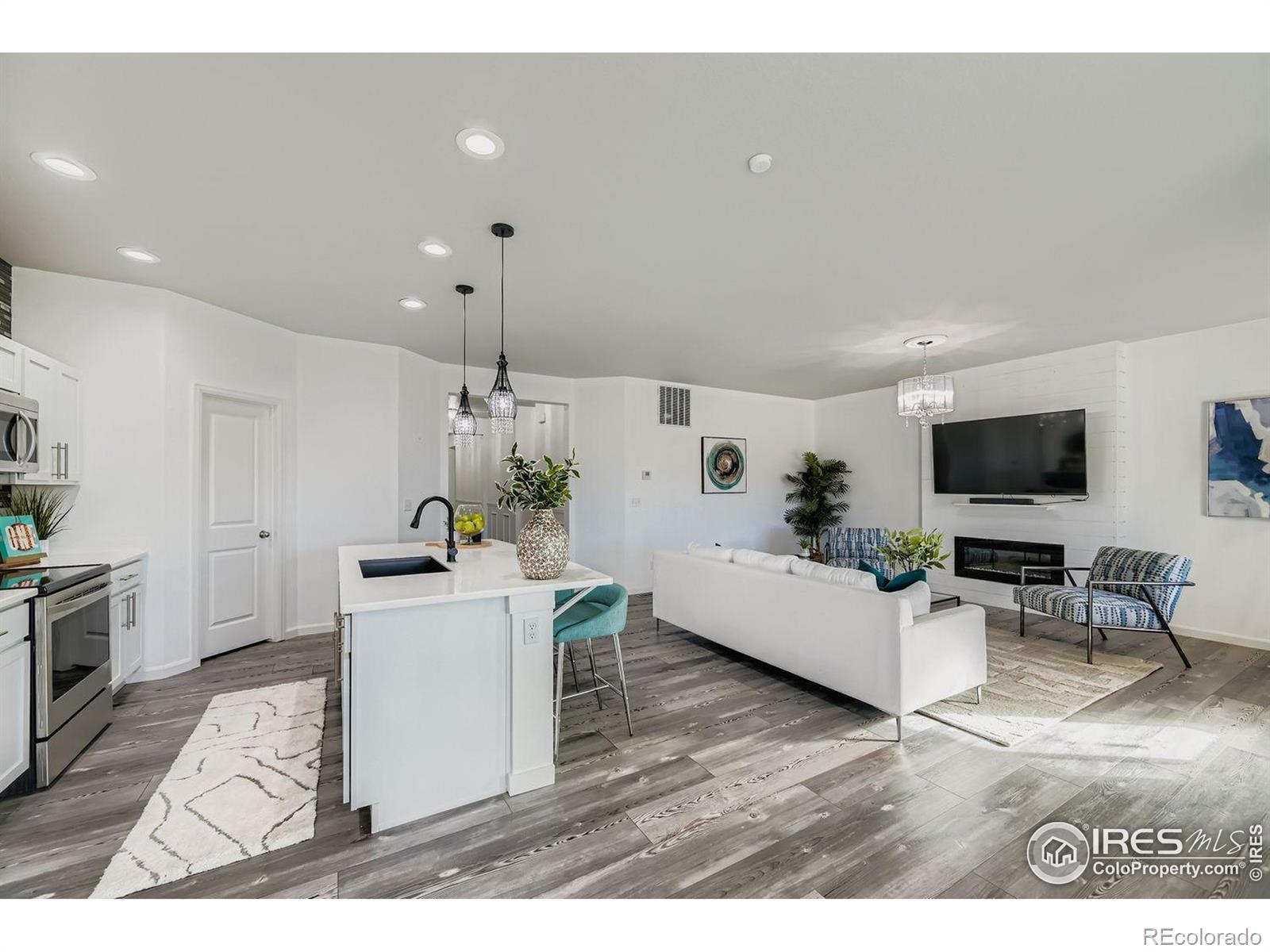 MLS Image #5 for 6021  sandstone circle,frederick, Colorado
