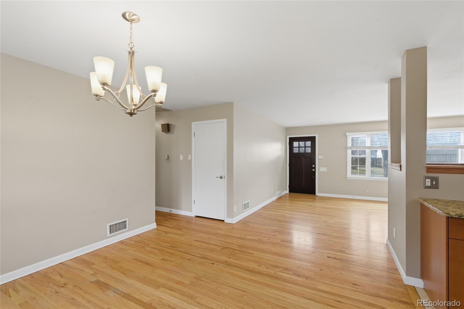 MLS Image #10 for 5136 s washington street,littleton, Colorado