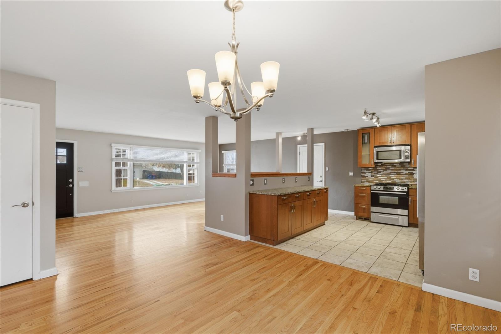 MLS Image #11 for 5136 s washington street,littleton, Colorado