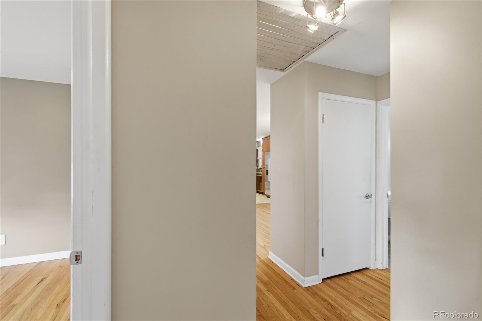 MLS Image #16 for 5136 s washington street,littleton, Colorado