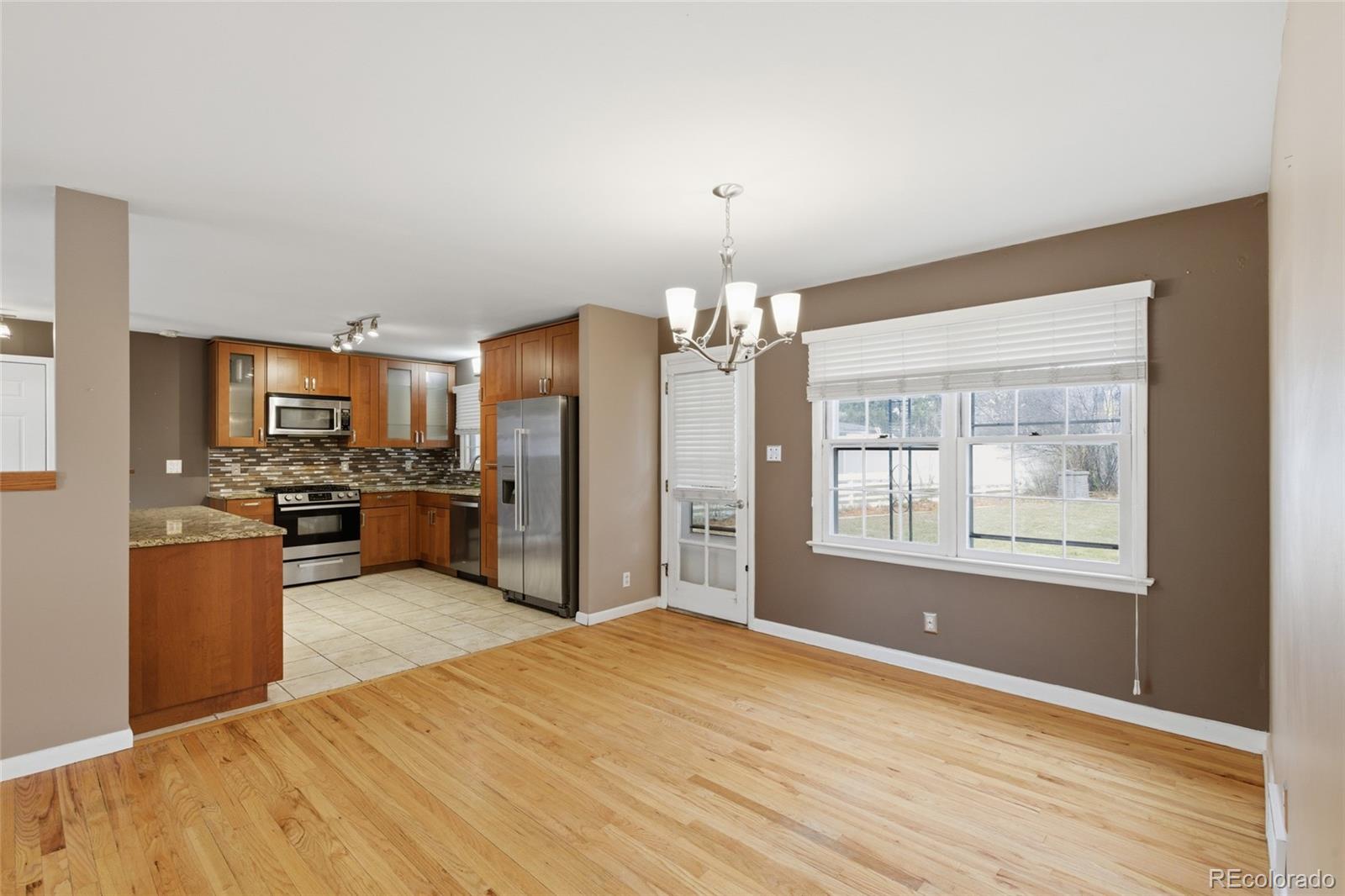 MLS Image #17 for 5136 s washington street,littleton, Colorado
