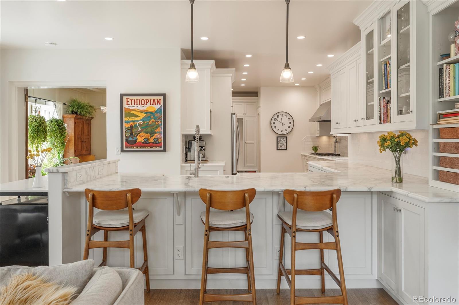 MLS Image #10 for 720 n franklin street,denver, Colorado