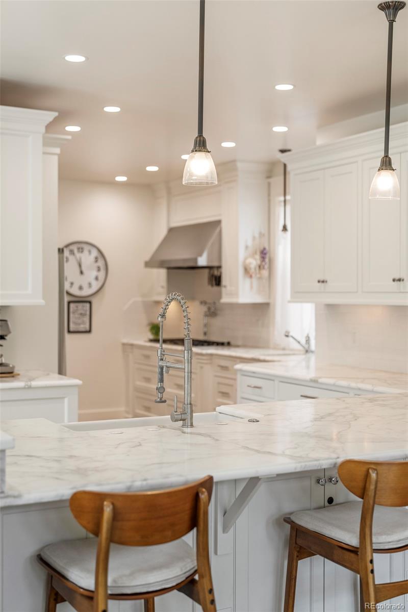 MLS Image #13 for 720 n franklin street,denver, Colorado